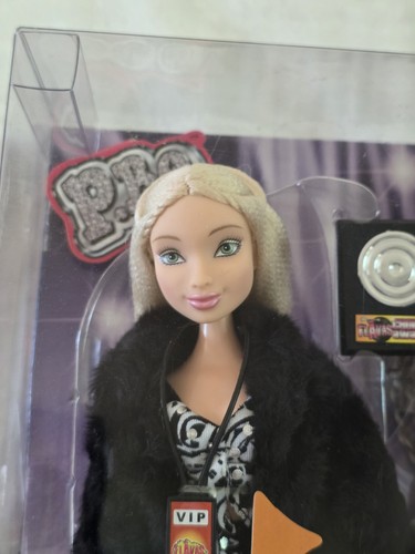Vintage 2003 Mattel Flavas Awards P.BO Doll NIB Sealed - photo 2