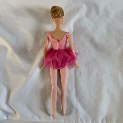 2001 Vintage Ballet Star Barbie - photo 3