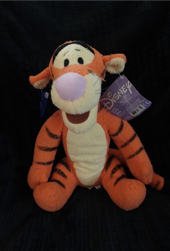 Vintage 2004 Disney Winnie the Pooh Tigger 10" Plush NWT