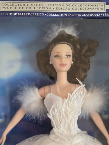2001 Swan Ballerina Barbie Doll Classic Ballet Series #53867 - photo 2
