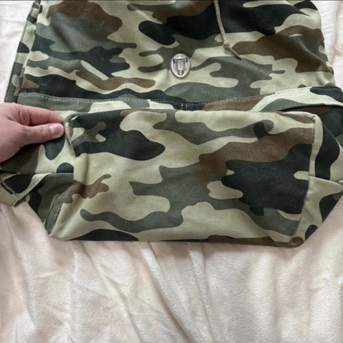 Authentic Baggu Canvas Backpack – Camouflage Print – Recycled Co - photo 4