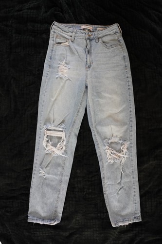 GUESS High Rise Distressed Mom Jeans Light Wash Size 26