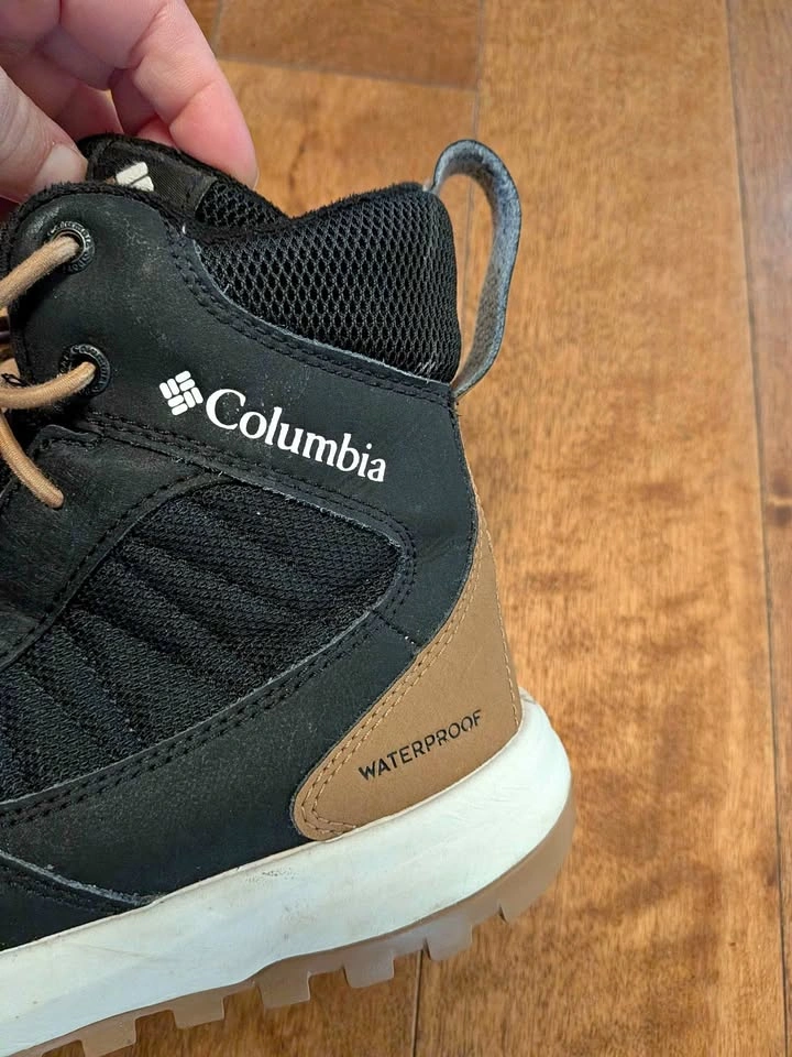 Columbia kids Portlander Waterproof Boots Size 3 - photo 3