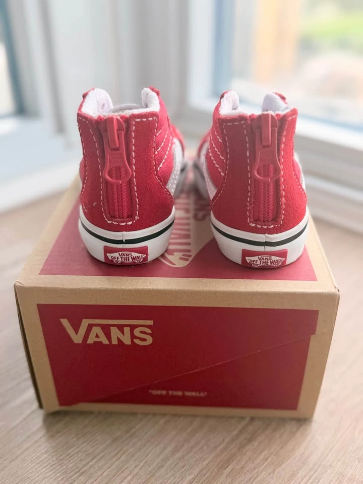 Vans Sk8-Hi Zip Toddler Shoes (4C) - photo 3