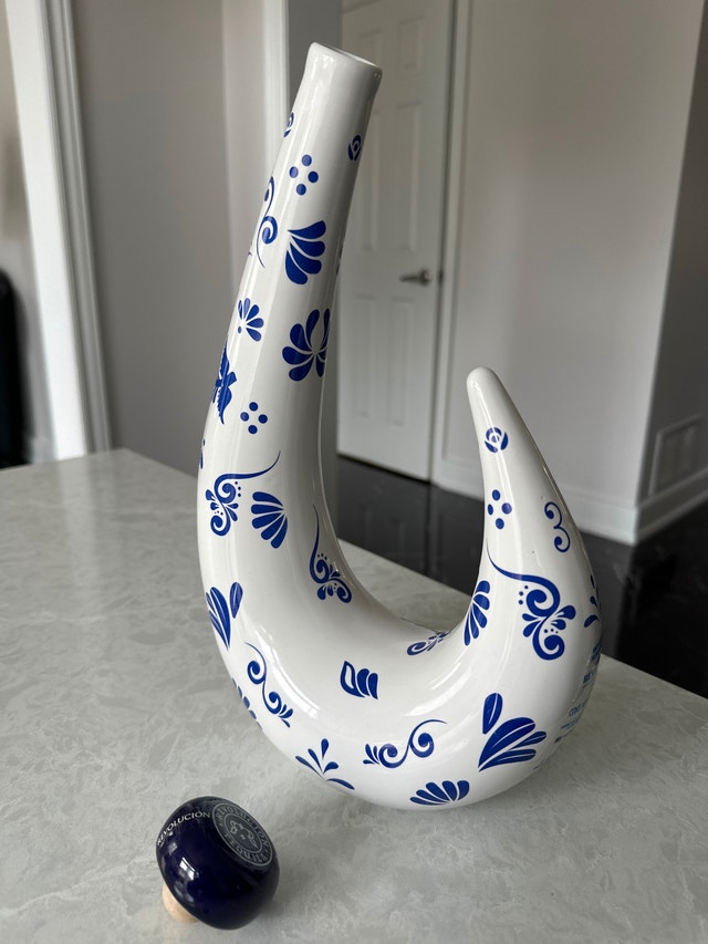 Tequila Revolución Plata Artesanal (700 ml) Ceramic empty bottle - photo 3