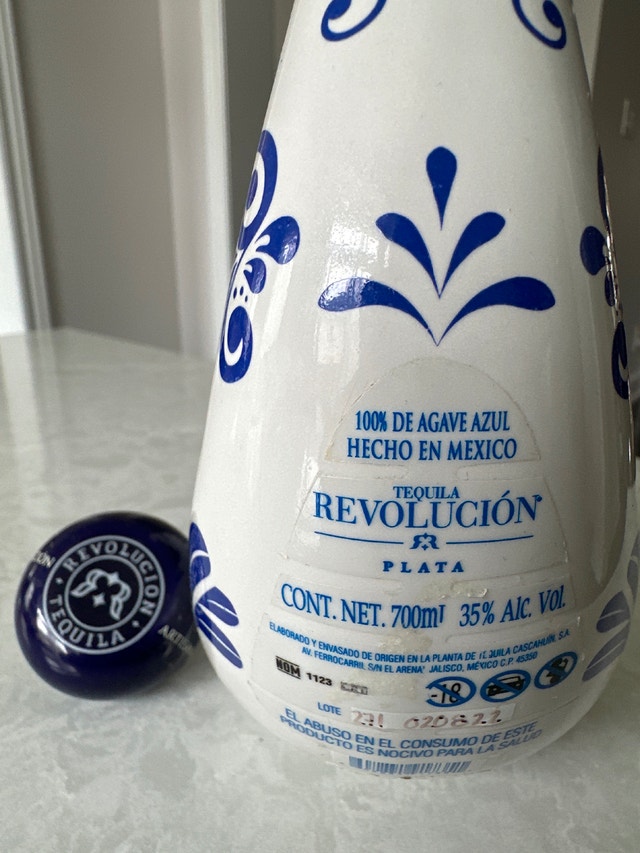 Tequila Revolución Plata Artesanal (700 ml) Ceramic empty bottle - photo 5
