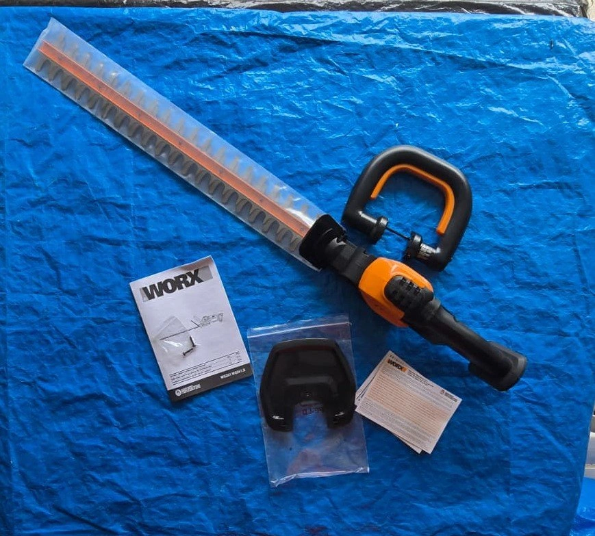 WORX Cordless Hedge Trimmer (Bare Tool) - photo 2