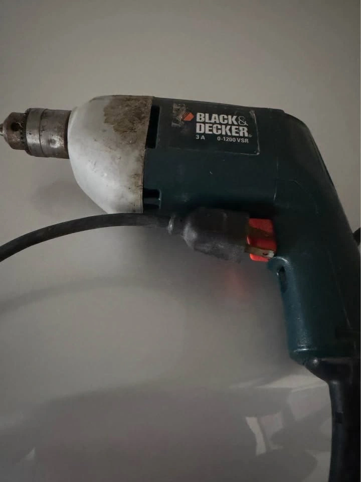 Black & Decker 3A 0-1200 VSR Corded Drill - photo 2