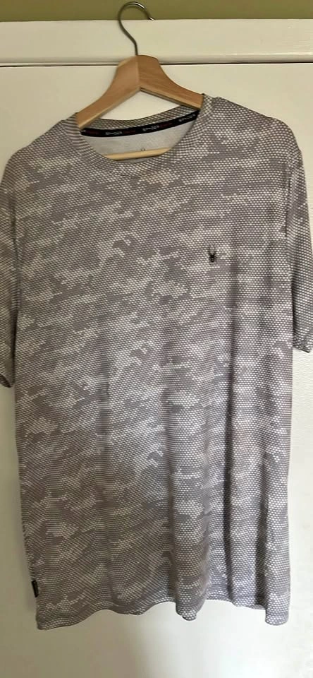 Spider rash guard