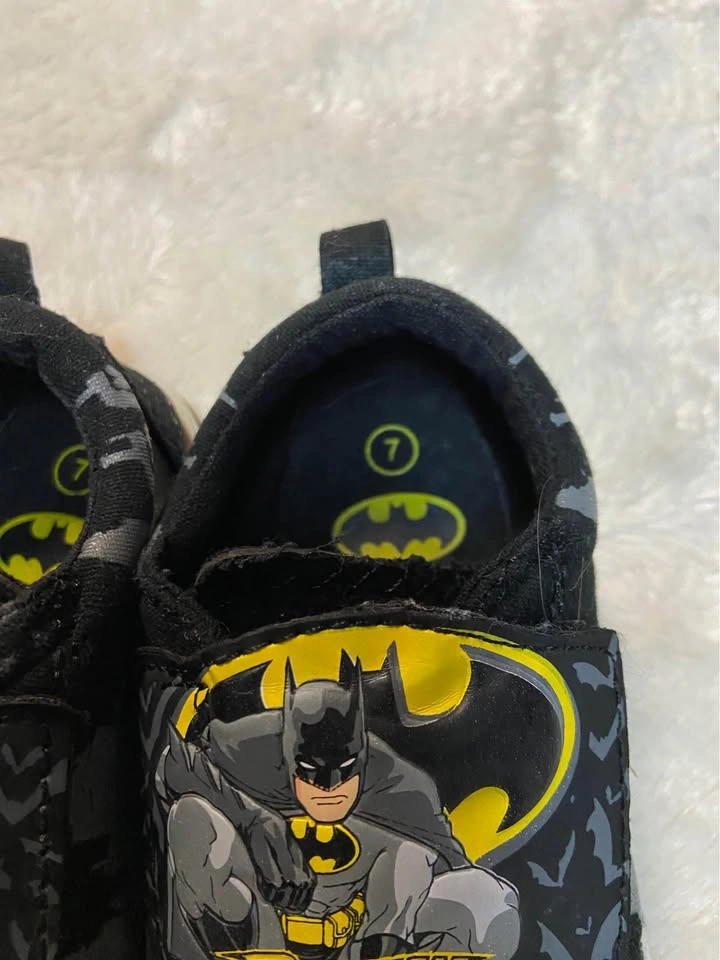 Toddler Boys Batman Shoes / Sneakers (size 7) - photo 2