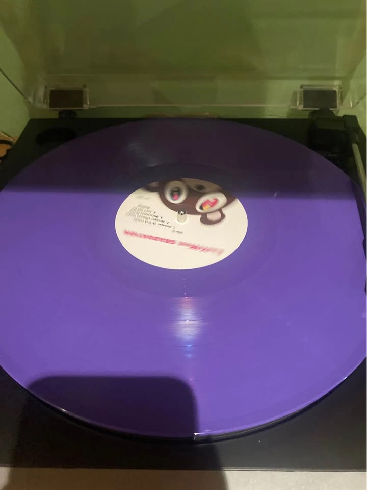 Kanye West 2LP Colored Vinyl 🏈 - photo 3
