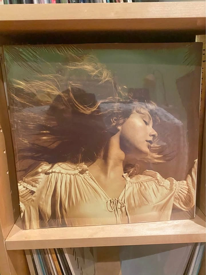 Taylor Swift Fearless 3LP Vinyl 🏈