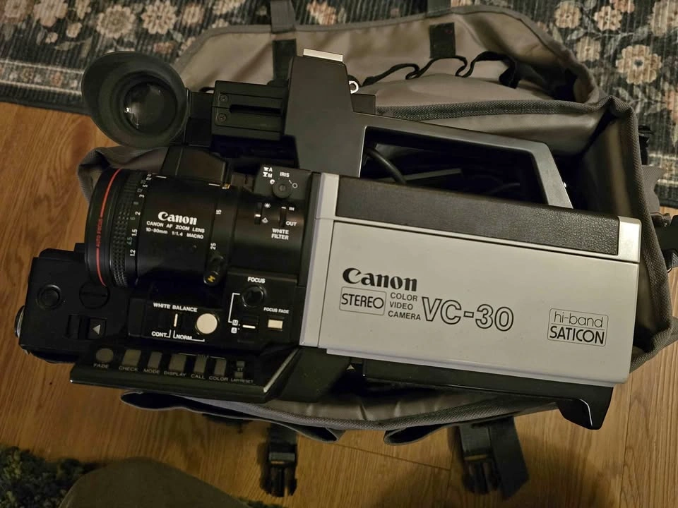 Canon VC-30 Color Video Camera