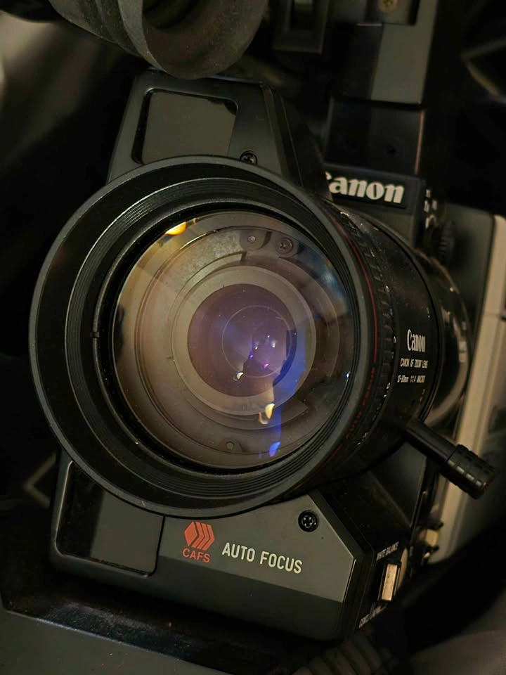 Canon VC-30 Color Video Camera - photo 4