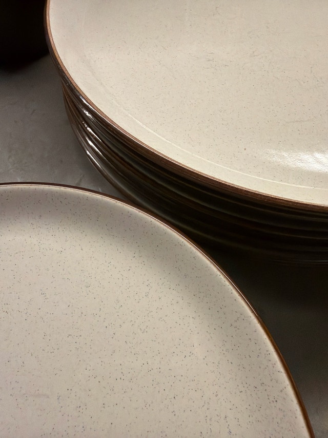 18 piece dinnerware set - photo 2