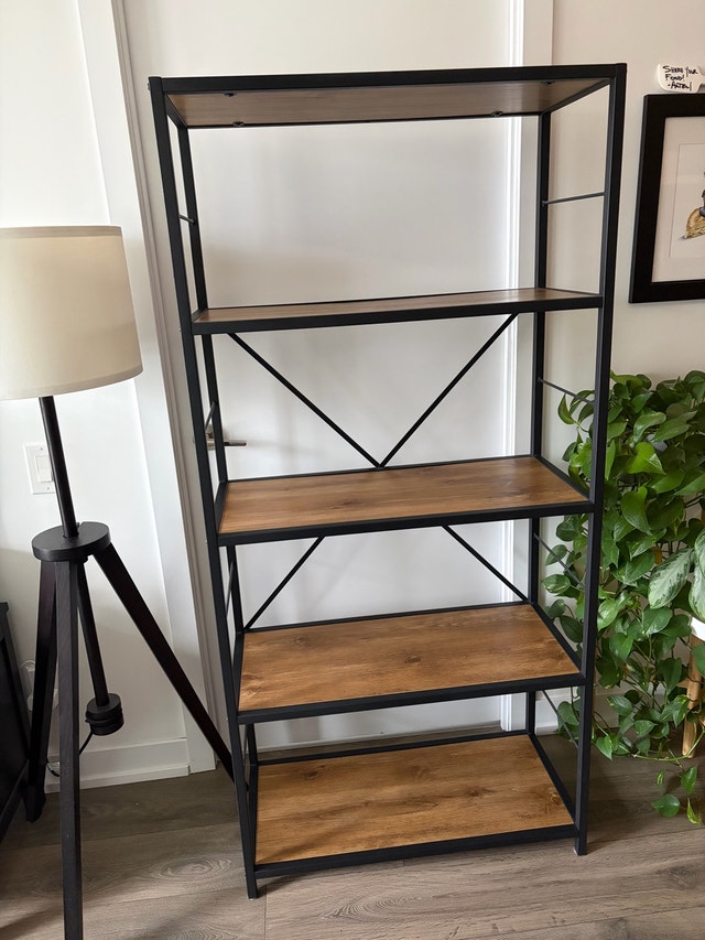 metal and wood bookshelf