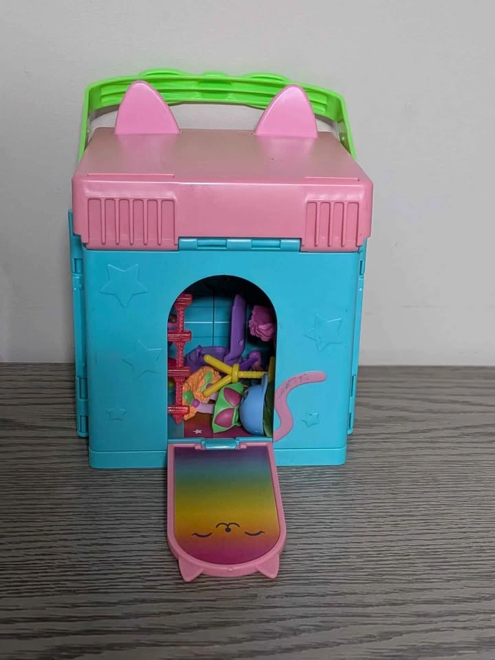 Gabby's Dollhouse Bundle - new, like new and EUC - photo 5
