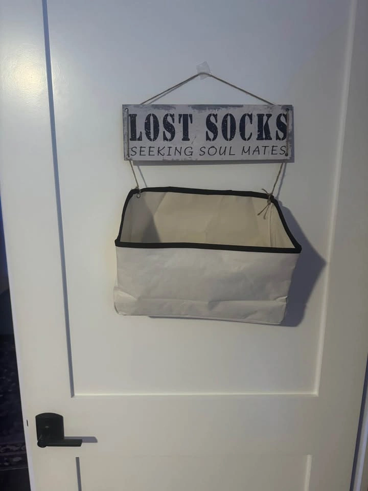 Missing socks looking for love