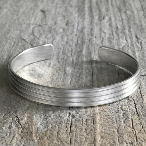 Brushed sterling silver linear pinstripe open cuff bangle bracel - photo 4