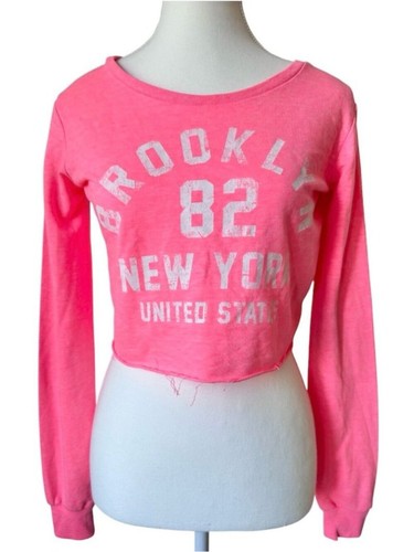 Vintage 90's Streetwear Society Neon Pink Cropped Sweatshirt