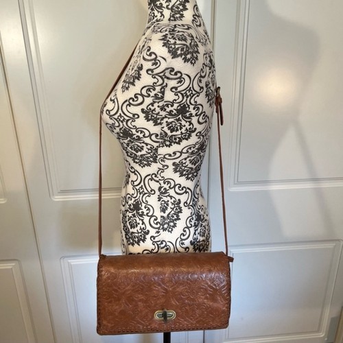 Reversible Vegan Leather Cognac Embossed Crossbody Bag - photo 4