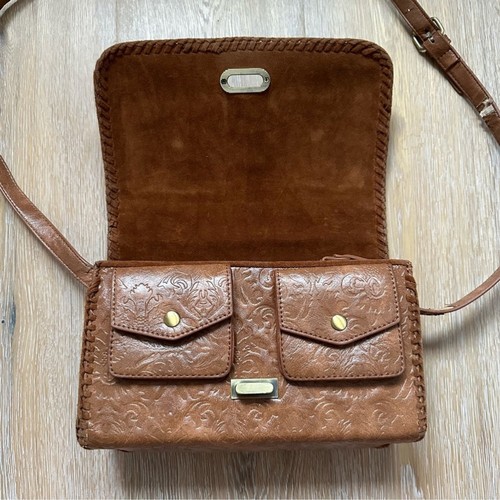 Reversible Vegan Leather Cognac Embossed Crossbody Bag - photo 5