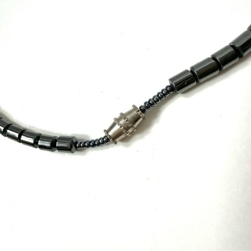 Vintage 80's Hematite Shell Black Beaded Necklace Teardrop Penda - photo 5