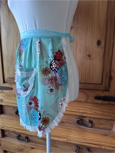 Vintage 70’s Apron Floral Pattern Ribbon Ties White Lace Trim - photo 2