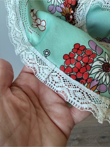 Vintage 70’s Apron Floral Pattern Ribbon Ties White Lace Trim - photo 5