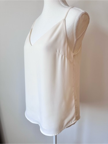 Cream Sleeveless Cami Top Minimalist V Neck Tank Top - M - photo 5