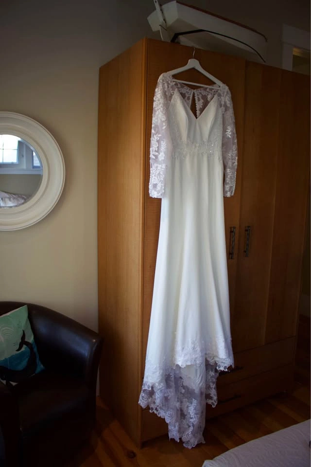 Classy & Timeless Wedding Dress - photo 5