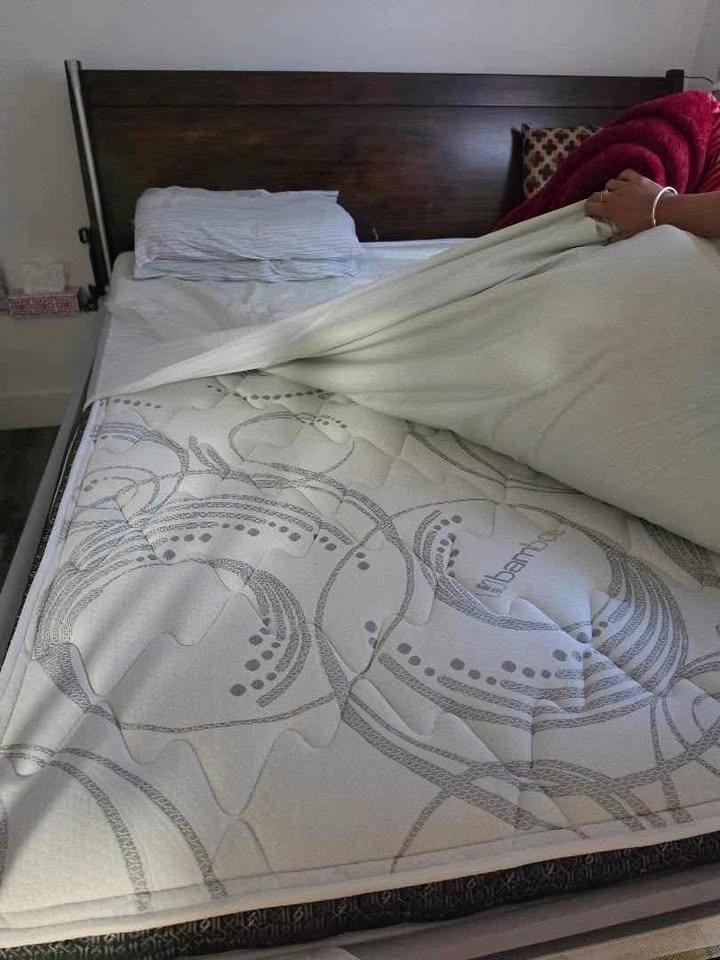 King size bed frame and Bamboo Mattress - photo 2