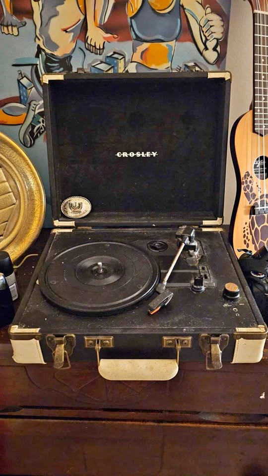 Vintage Crosley Record Player