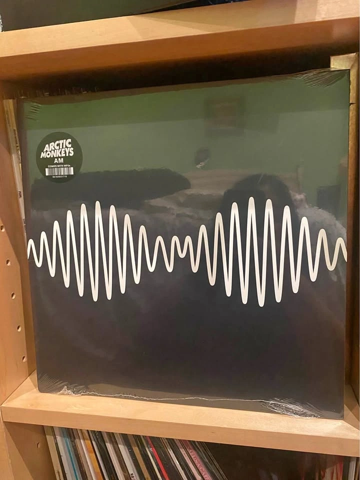 Arctic Monkeys AM LP Vinyl🏈
