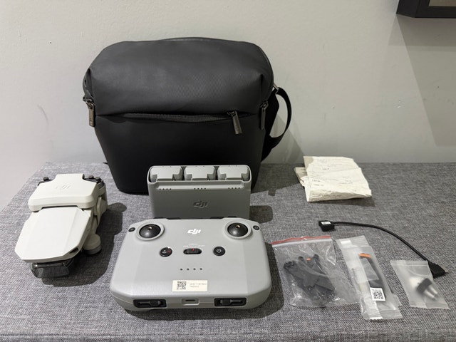 DJI Mini 2 Fly More Combo - 3 Batteries, Bag & Accessories