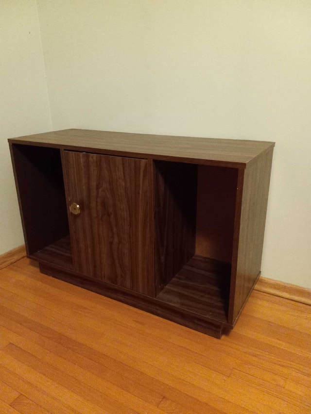 Wooden cabinet with centre door - photo 3