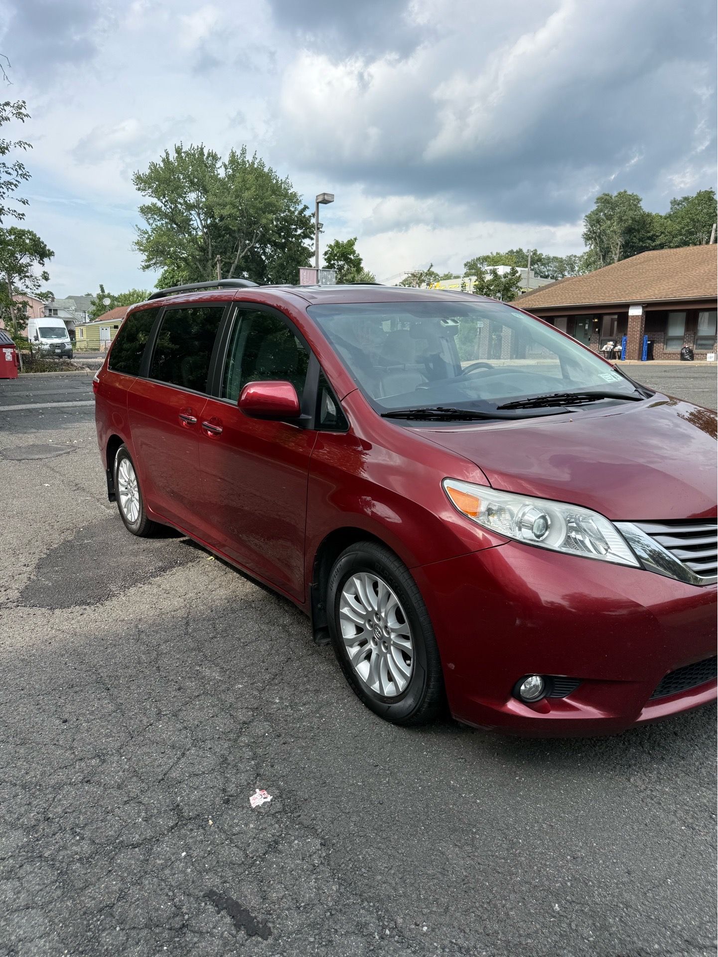 Toyota Sienna XLE - photo 5