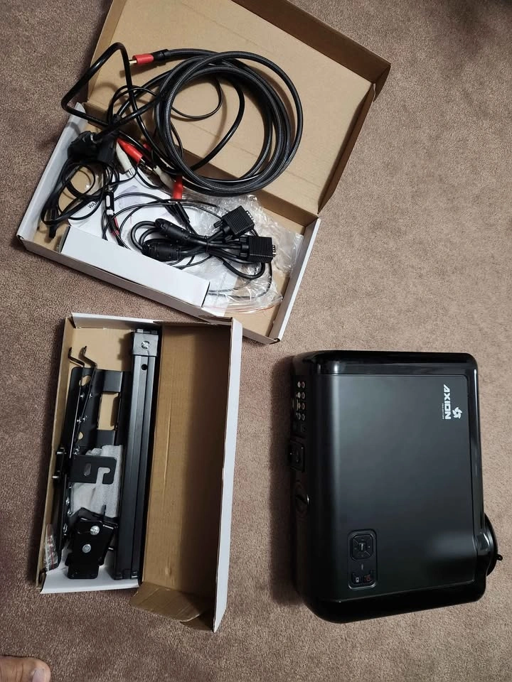 Home theater projector - photo 5