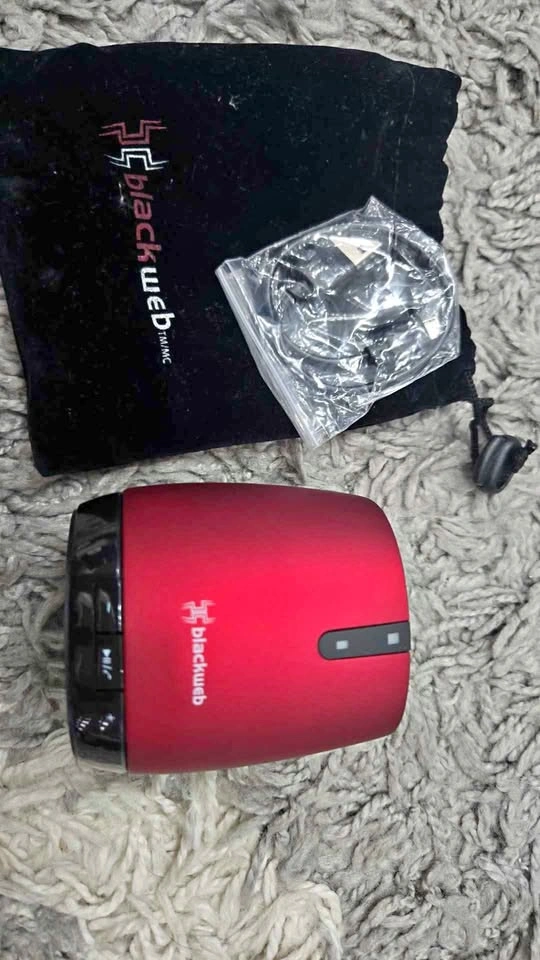 🏈Blackweb SoundPebble Portable Wireless Mini Speaker