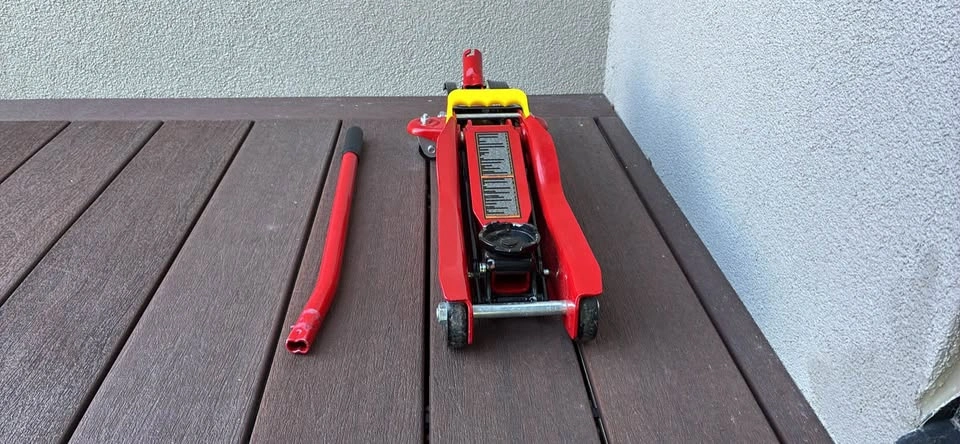Big Red 2 Ton Jack - photo 3