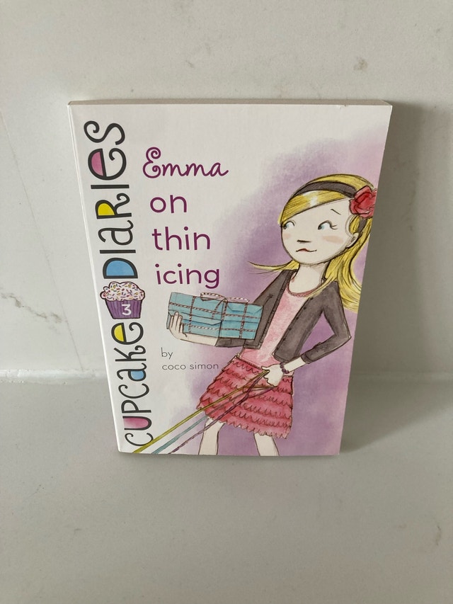 🏈Cupcake Diaries: Emma on Thin Icing