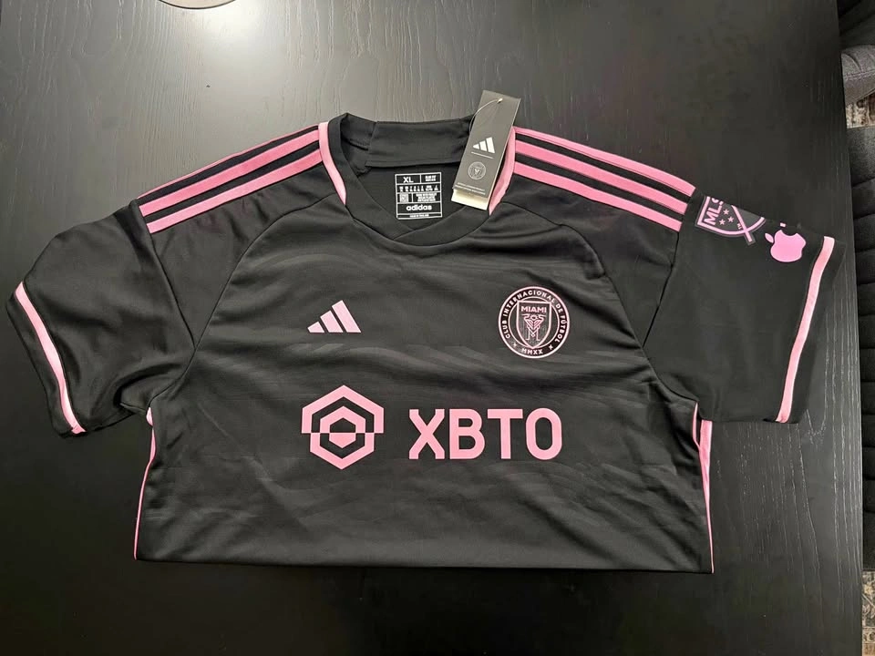 adidas Inter Miami CF Lionel Messi #10 Away Jersey (NWT) – Men’s