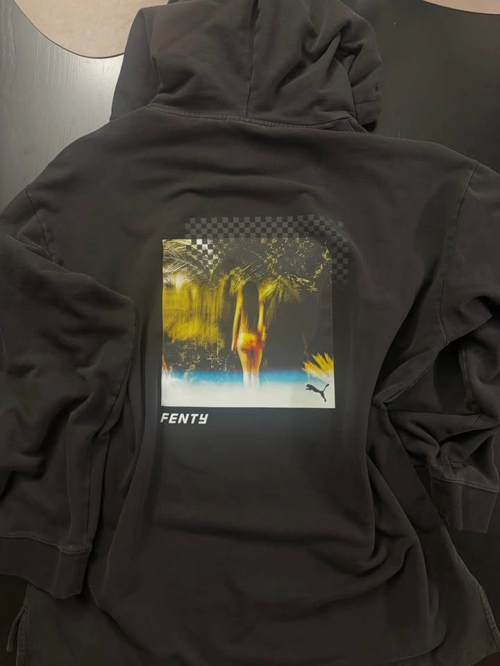 Fenty x Puma by Rihanna Graphic Pullover Hoodie – Black w/ Photo - photo 2
