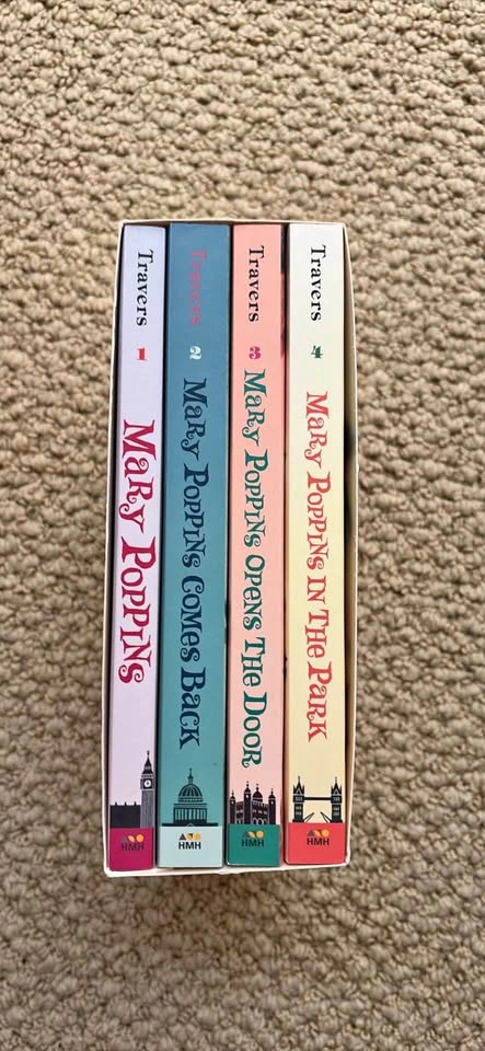 Mary Poppins Books Boxed Set 1-4 PL Travers
