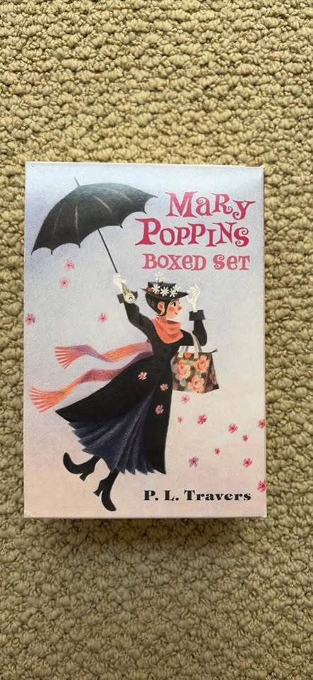 Mary Poppins Books Boxed Set 1-4 PL Travers - photo 2
