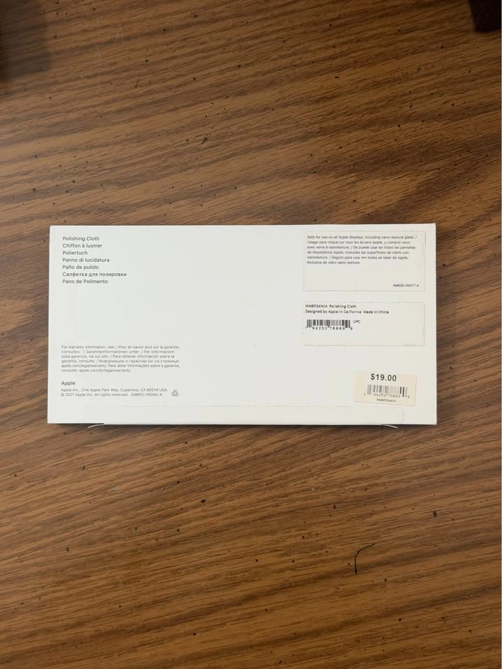 Official Apple Polishing Cloth – Brand New & Sealed - photo 2