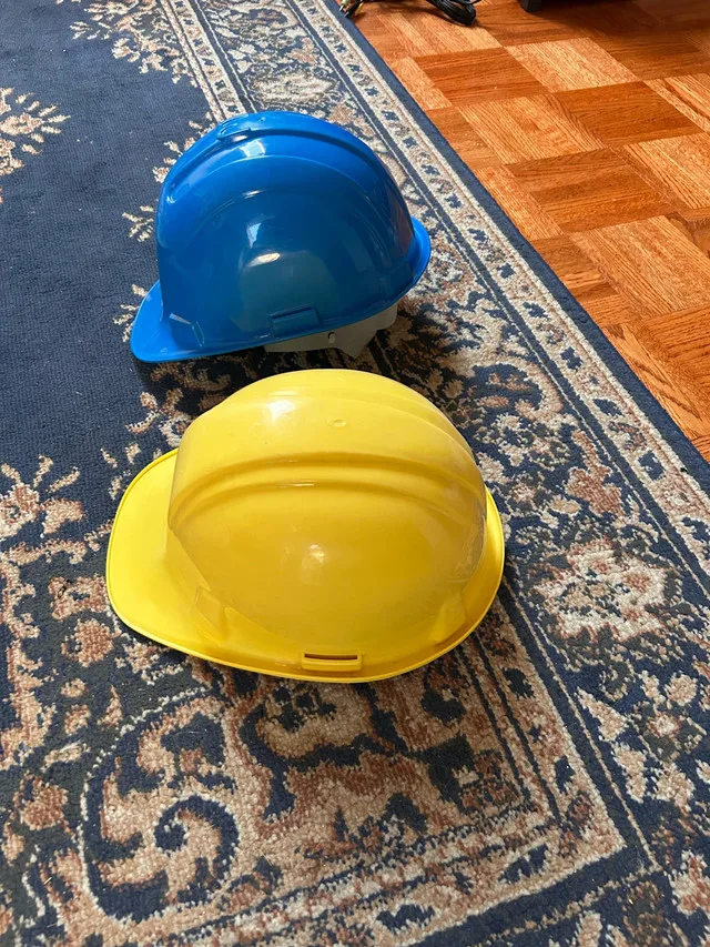 Construction Helmets image indicator(2)