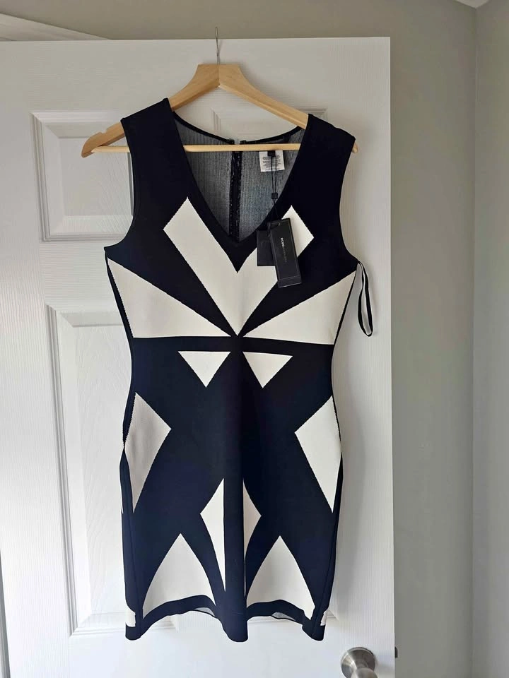 BCBGMAXAZRIA “Evinna” Black & White Dress – Size Medium – NWT