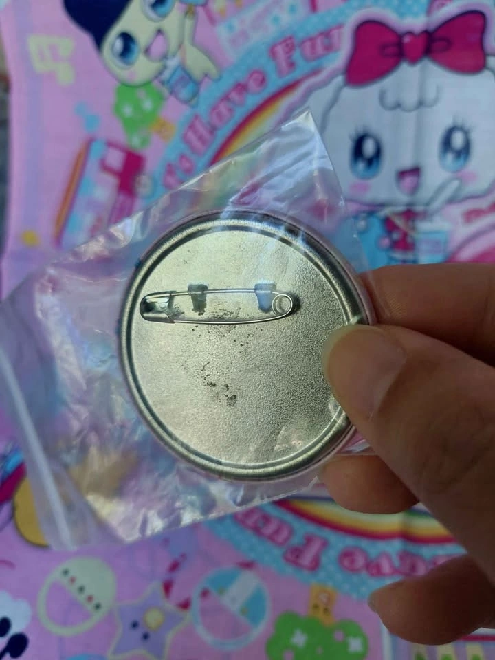 Tamagotchi - Fuwaritchi/Violetchi & Melon Soda Button Badge 🏈 - photo 2