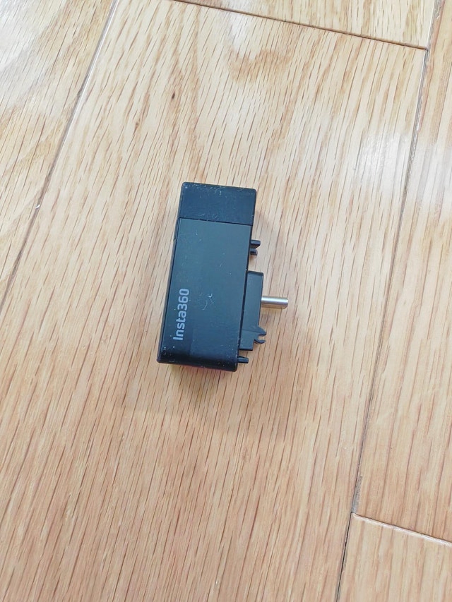 Insta360 X3 Quick Reader - Camera File Transfer Accessory - photo 2